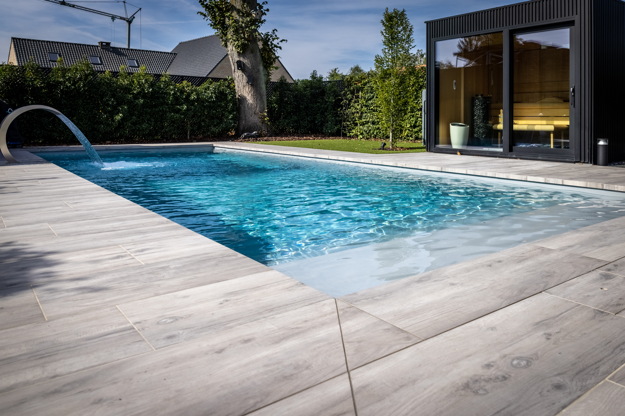Сучасний приватний басейн у Київській області — Batiskaf Pools